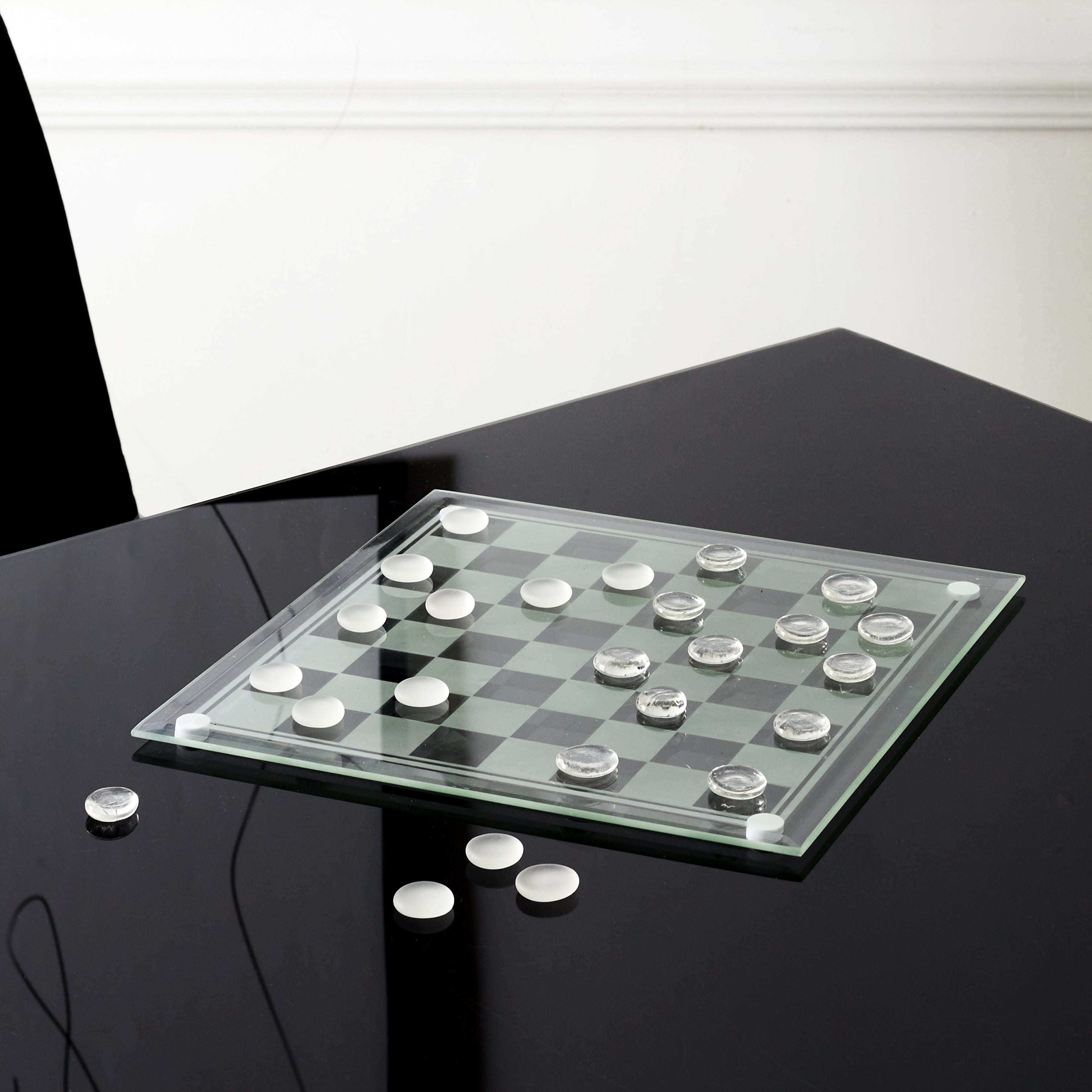JEU DE DAMES EN VERRE