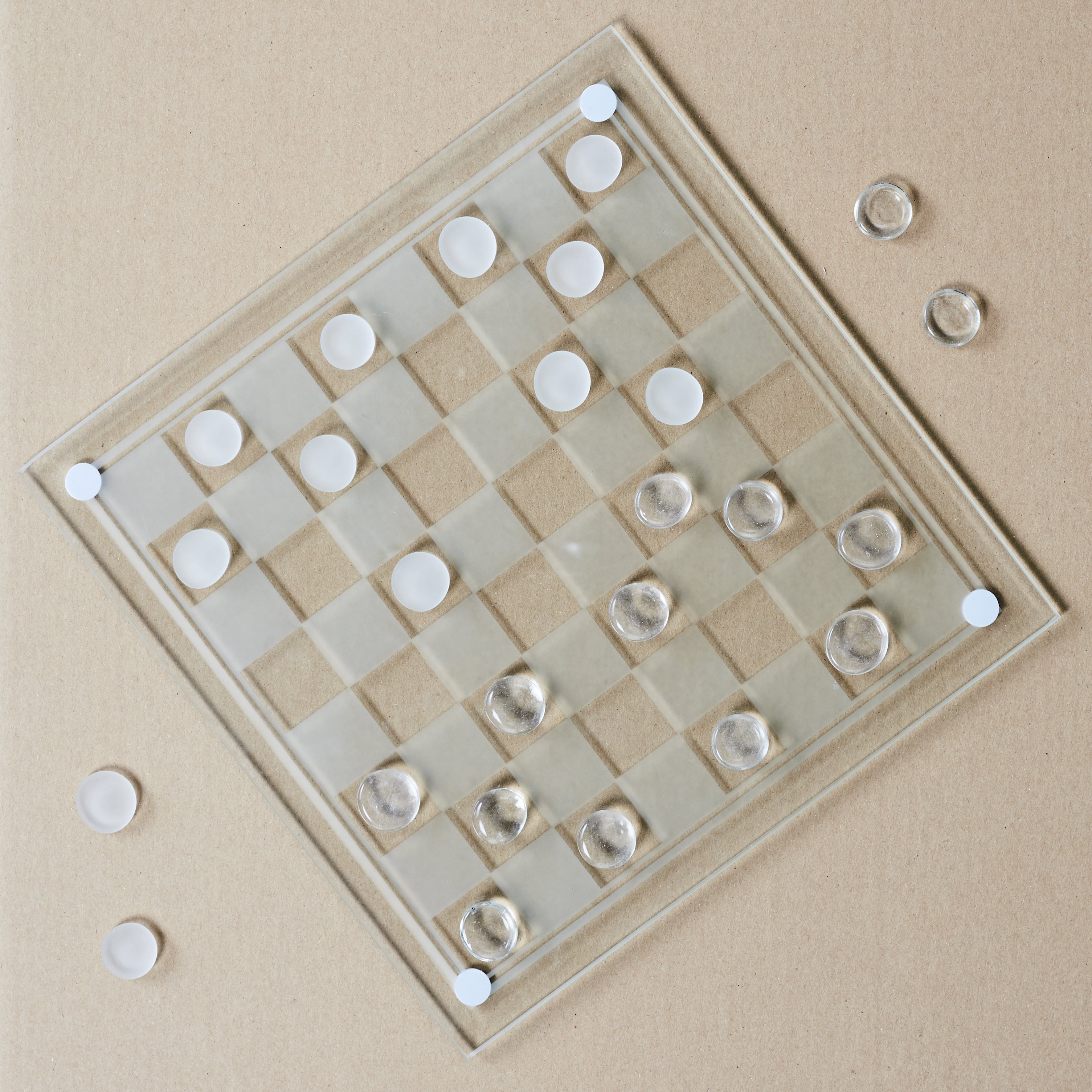 JEU DE DAMES EN VERRE