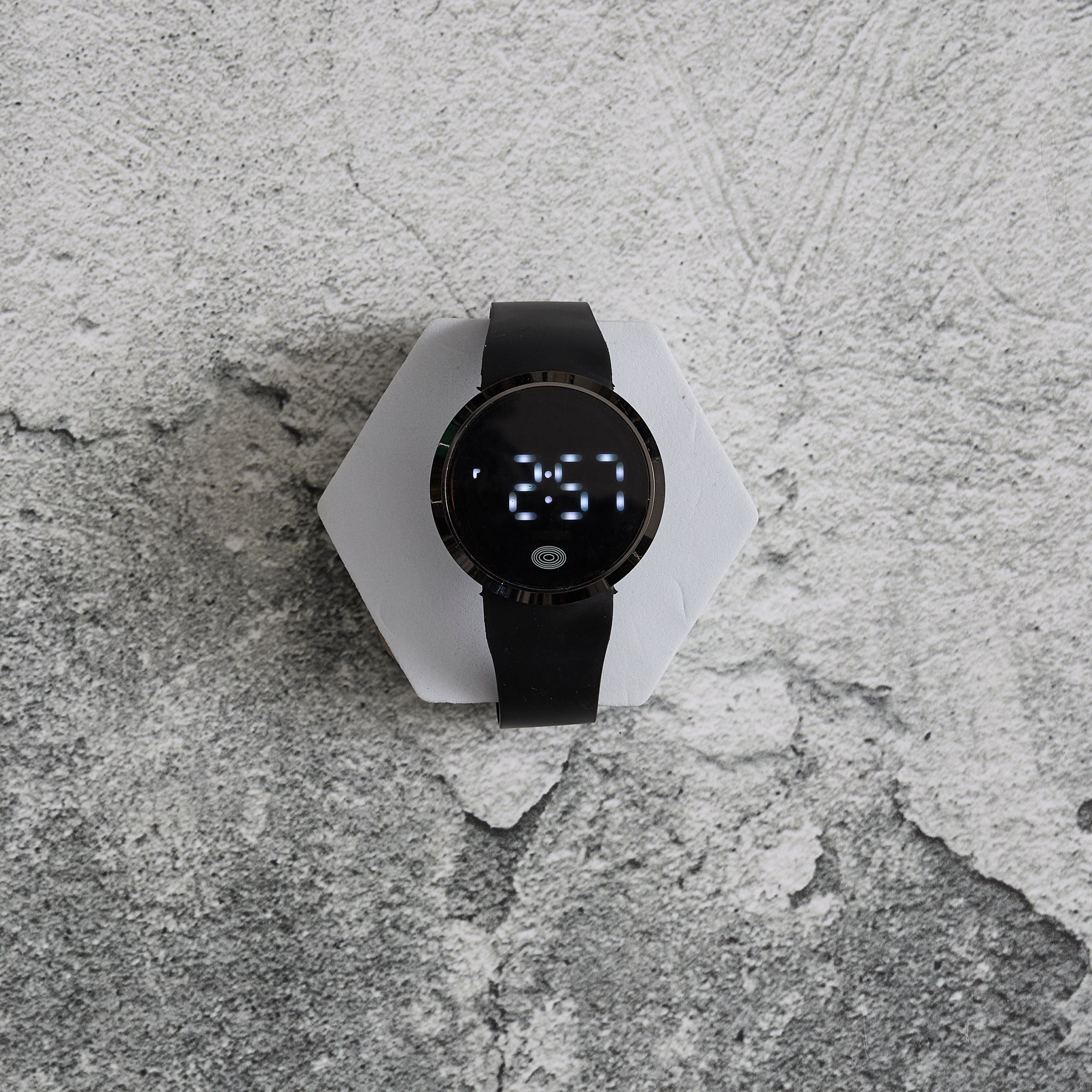 MONTRE NUMERIQUE TACTILE