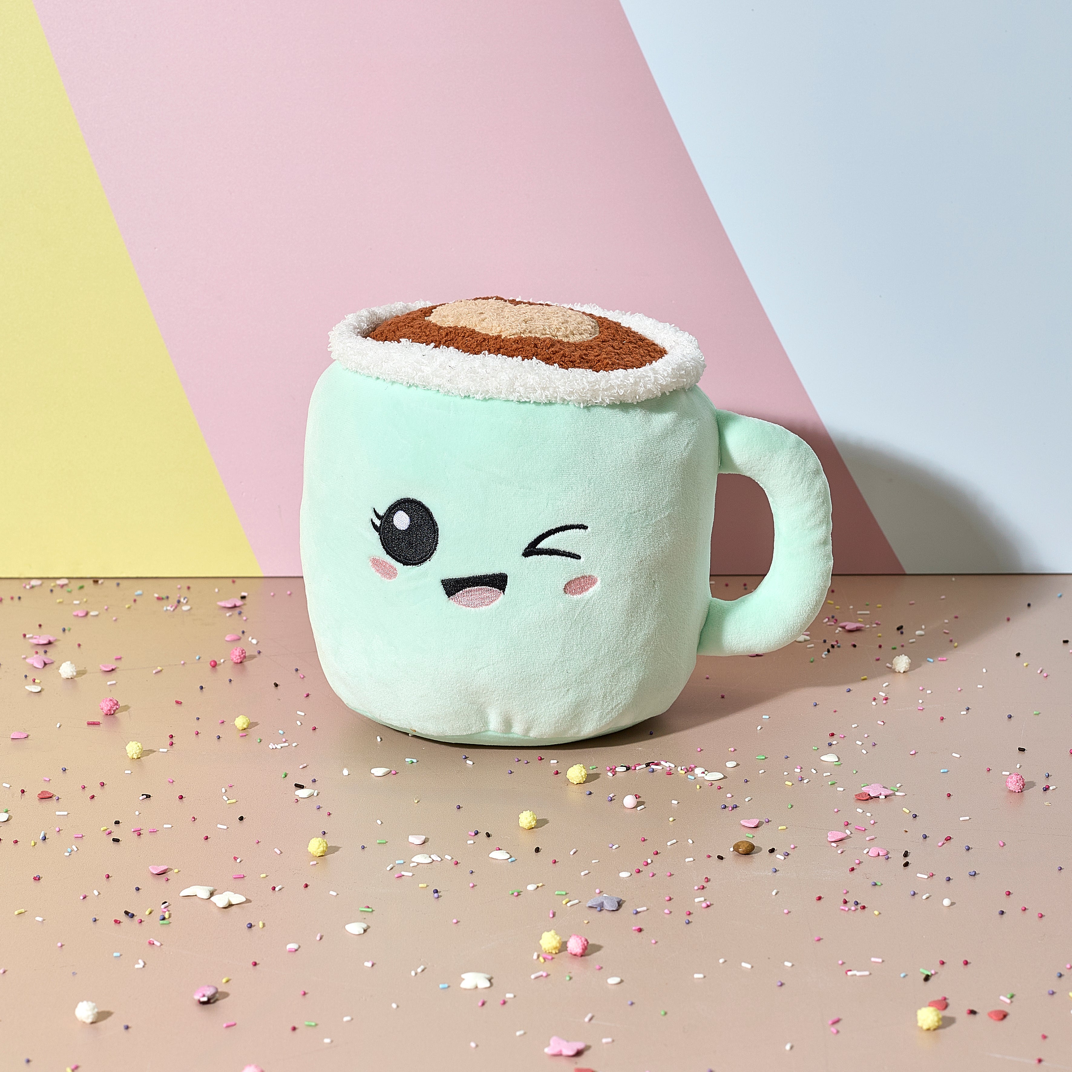 PELUCHE TASSE H22CM KAWAII