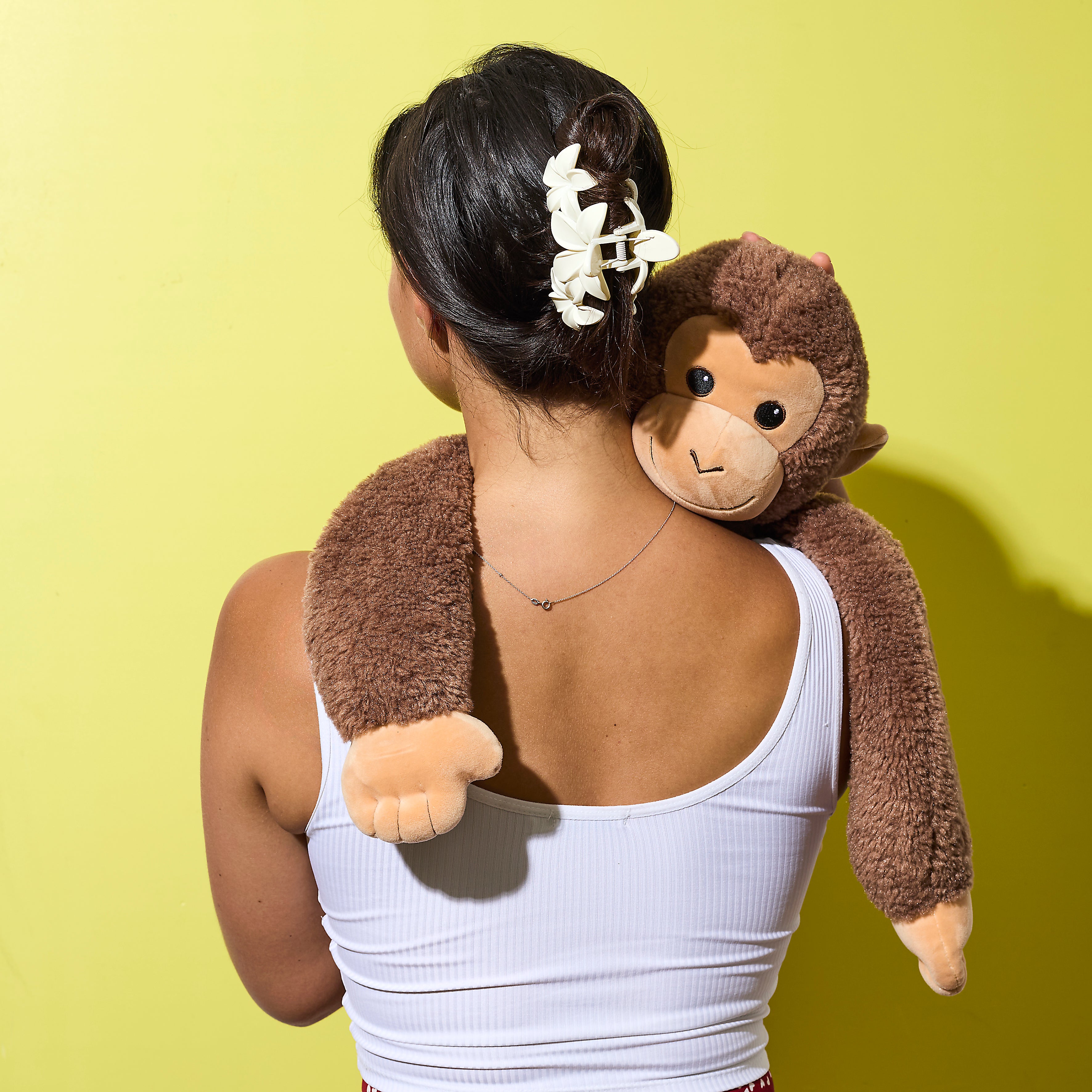 PELUCHE SINGE CALIN LESTEE