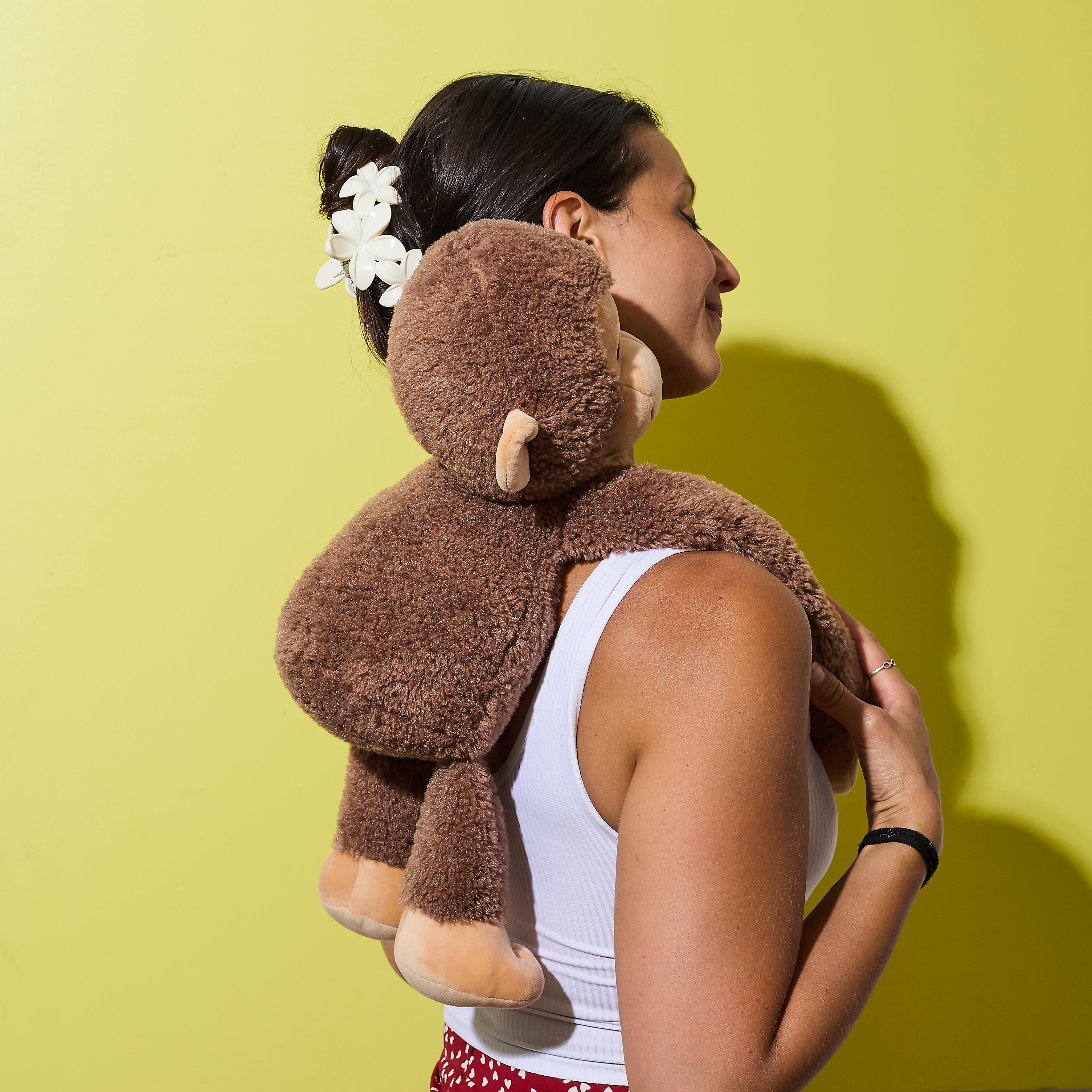 PELUCHE SINGE CALIN LESTEE