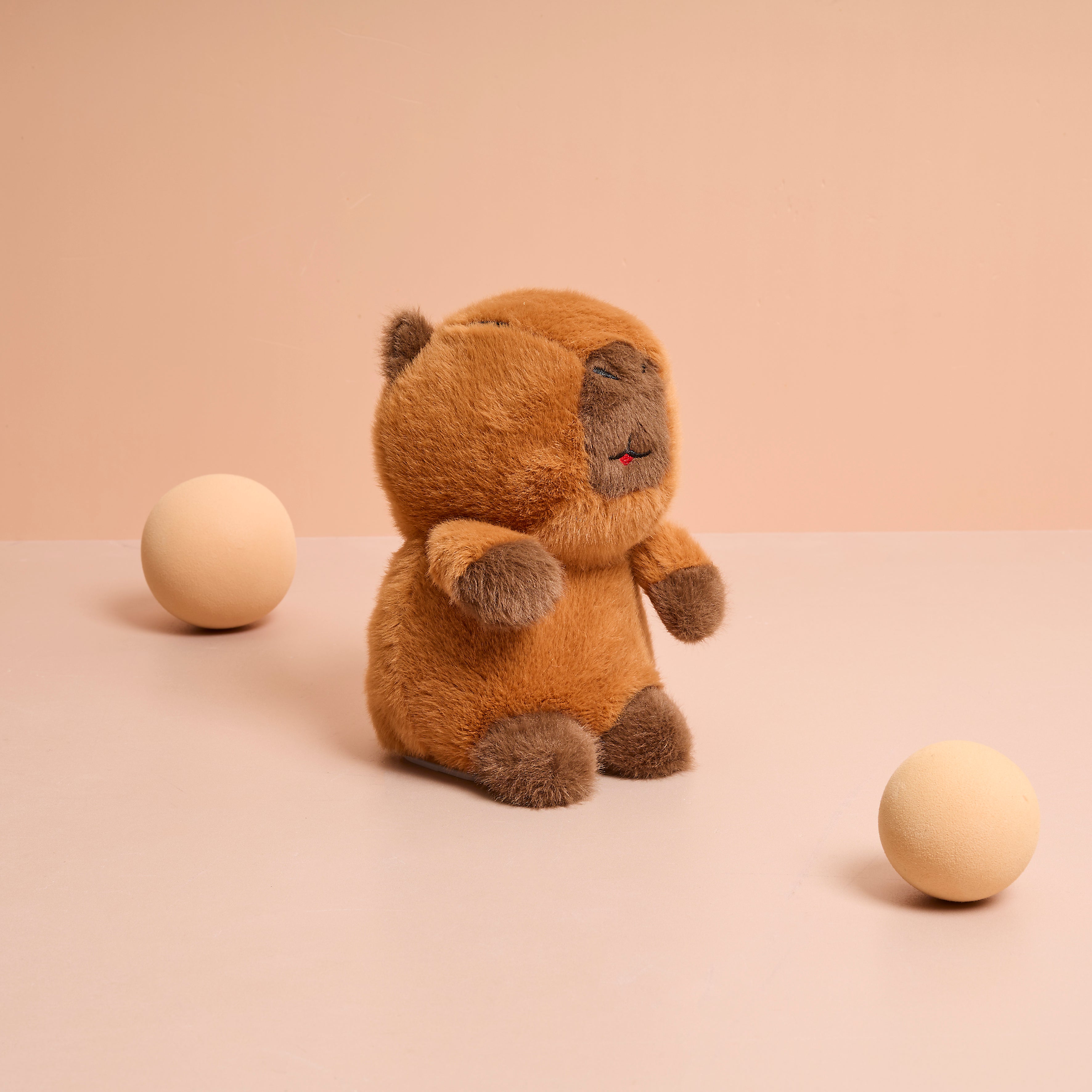 PELUCHE PARLANT ANIMEE CAPYBARA A PILES