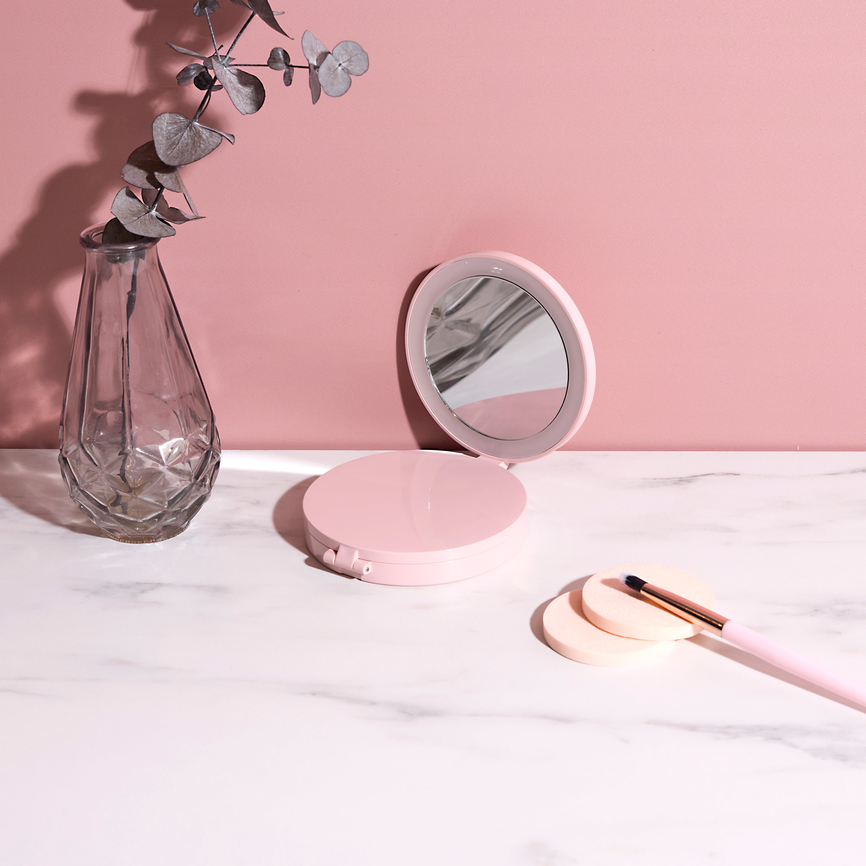 MIROIR TRIPTYQUE LED GROSSISSANT