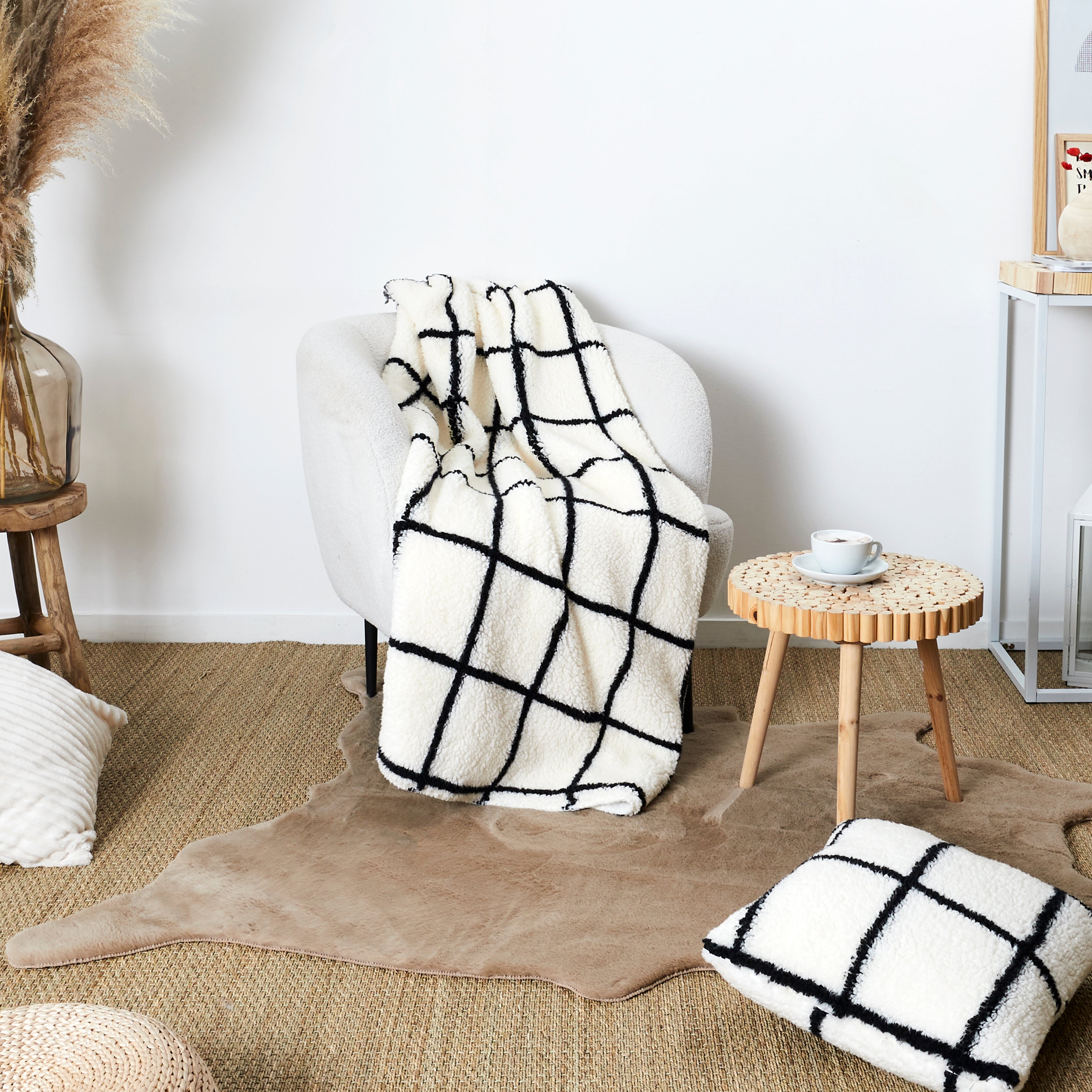 PLAID SHERPA BLANC CARREAUX NOIR 130X160CM