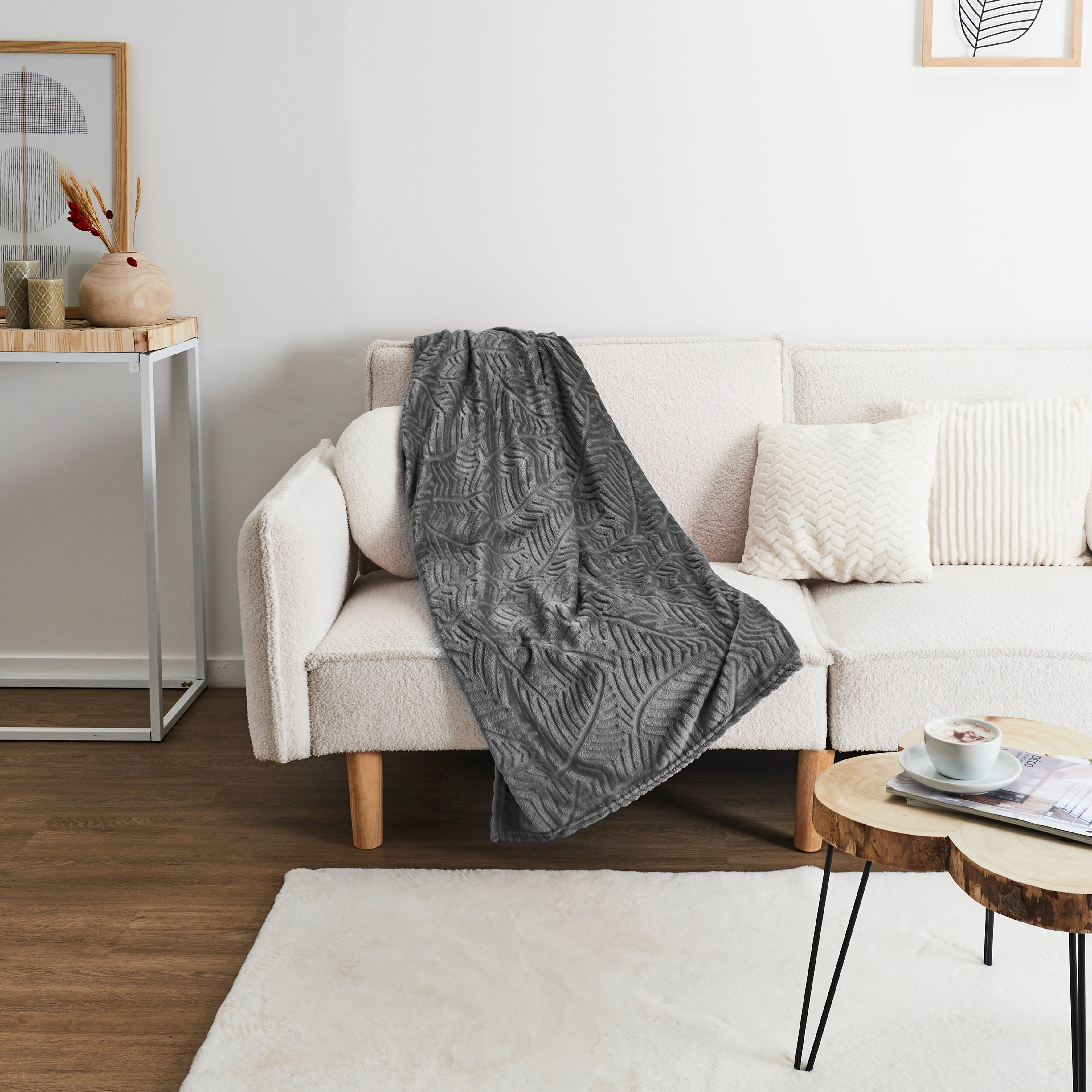 PLAID FLANELLE EMBOSSE GRIS FONCE 120X150CM