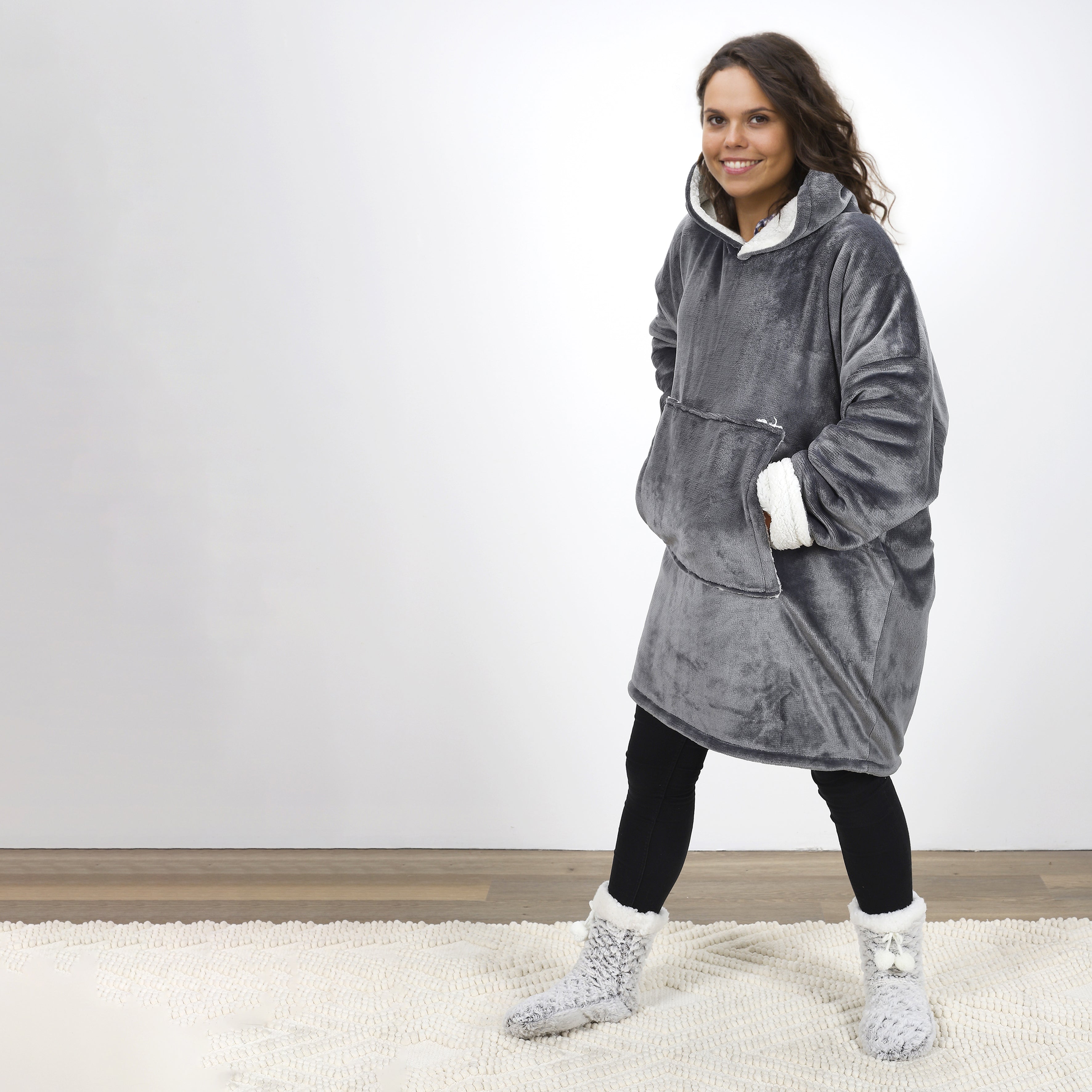 SWEAT A CAPUCHE INTERIEUR SHERPA GRIS
